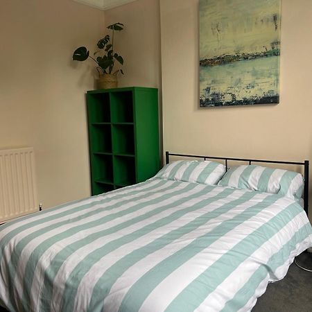 Bohemian Rhapsody Apartment St Leonards-on-Sea Ngoại thất bức ảnh