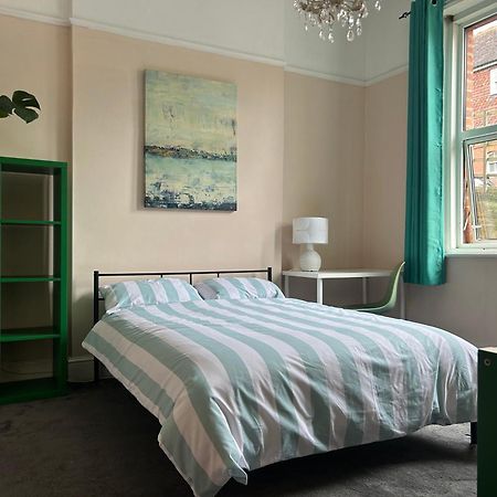 Bohemian Rhapsody Apartment St Leonards-on-Sea Ngoại thất bức ảnh